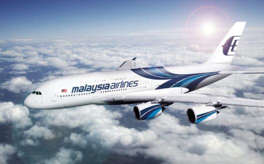 Malaysia_Airlines_A380_flying_right_to_left2048x1538.jpg