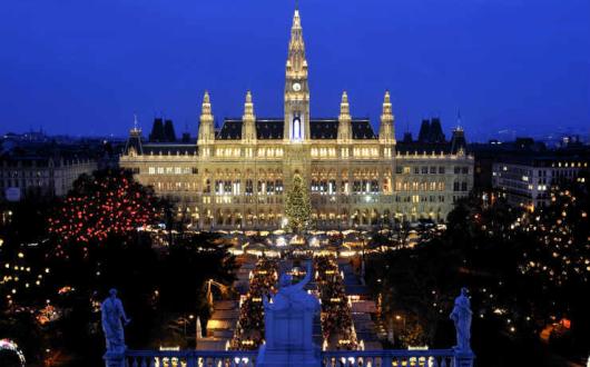 shutterstock_88582381_Christmas Vienna.jpg