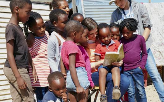 Voluntourism iStock_90463275_XLARGE.jpg