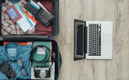 Laptop packing suitcase