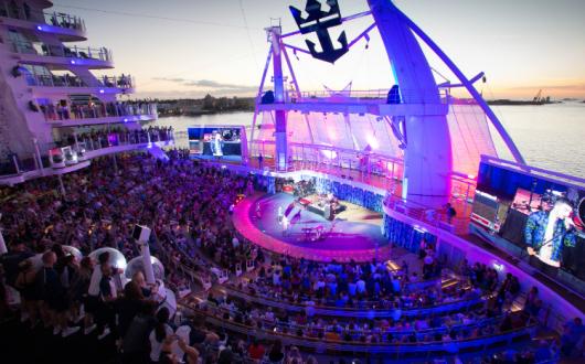 DNCE - Harmony of the Seas.JPG