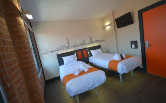 EasyHotel.jpg
