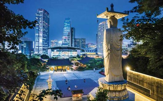 Buddha statue at Bongeunsa Temple in Seoul, South Korea