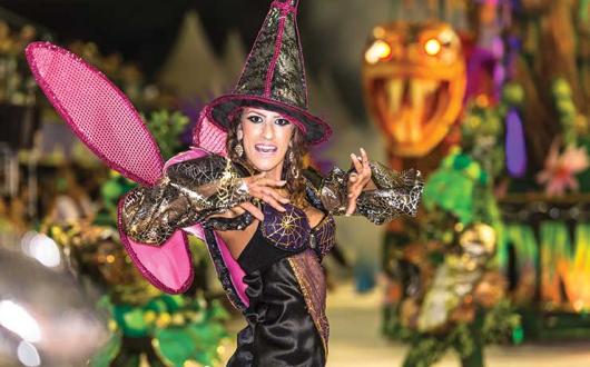 Latin lady in witch hat