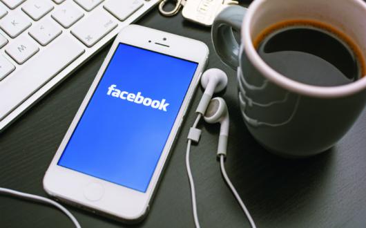 Facebook iStock-500551713.jpg