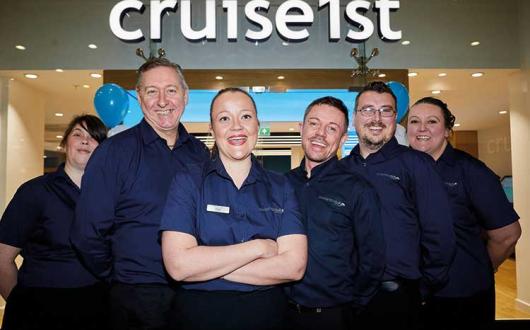 Cruise1st team outside store