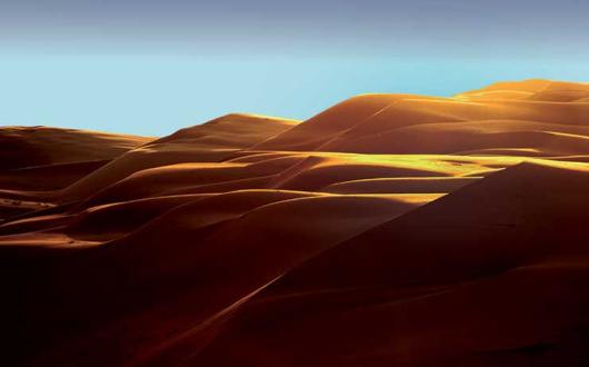 Desert dunes in the Rub Al Khali (Empty Quarter)