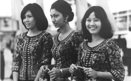 Singapore-Airlines-Serong-Kebaya-1.jpg