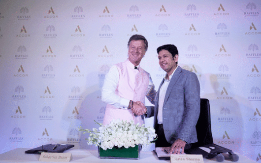 Sebastien-Bazin-Chairman-and-CEO-Accor-with-Ratankant-Sharma_METhumb.gif