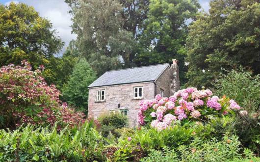 Private equity firm takes majority stake in Sykes Holiday Cottages