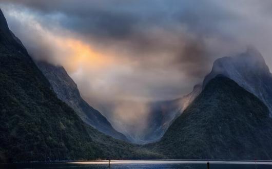 Milford Sound, New Zealand. Photo by Peter Hammer on Unsplash