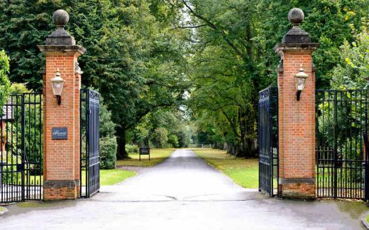 Fairmont Windsor Park hotel is scheduled to open in 2020