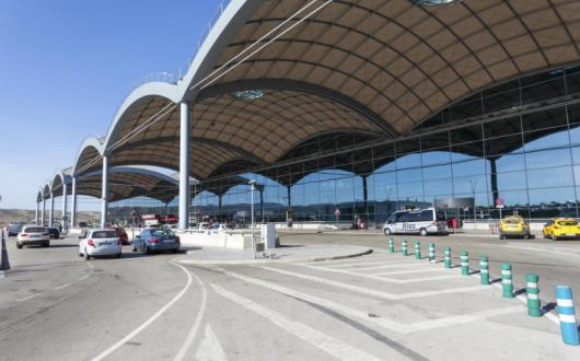 Tourists have been advised to avoid Alicante airport