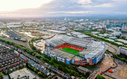 Agents could win tickets to see Manchester United play Manchester City