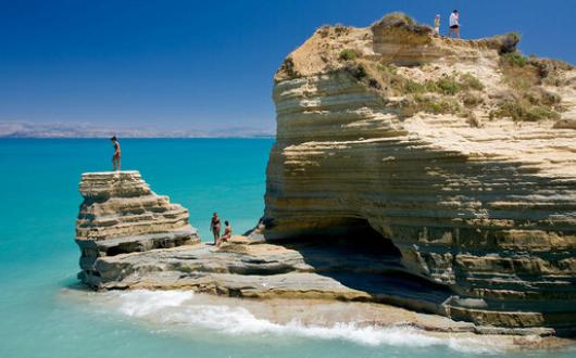 Greece fires: ‘Criticism of tour operators has been unjustified’