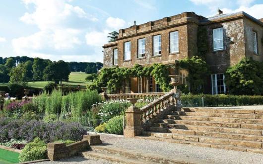 Warner Leisure Hotels has extended its coronavirus closures