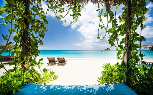 Antigua 'open and ready to welcome Brits' this winter