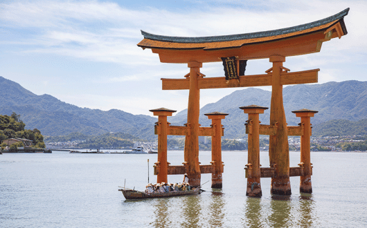Wendy Wu is offering free flights worth up to £800 on its group tours to Japan