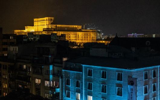 Blue Air will move its London route to Heathrow (Credit: Catalin Apostol / Unsplash)