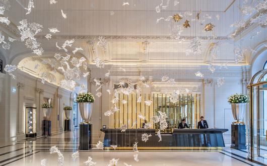 The-Lobby-at-The-Peninsula-Paris.jpg