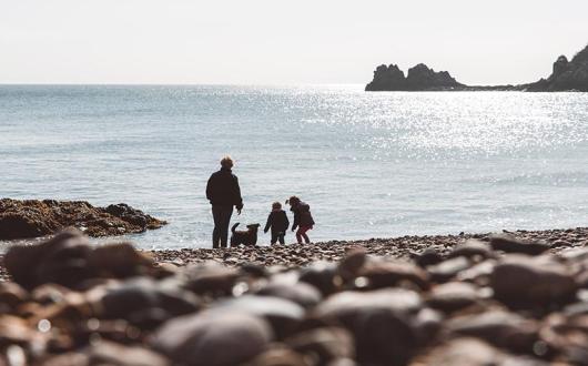 Beach_walk_Jersey.jpg