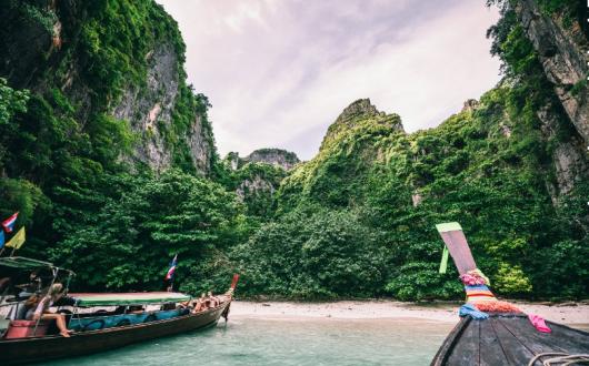Thailand's borders are currently shut to international leisure travellers (Credit: Sebastian Pichler / Unsplash)