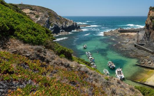 Sunvil is offering free tests for guests travelling to the Alentejo region of Portugal (Credit: Jacek Ulinski / Unsplash)