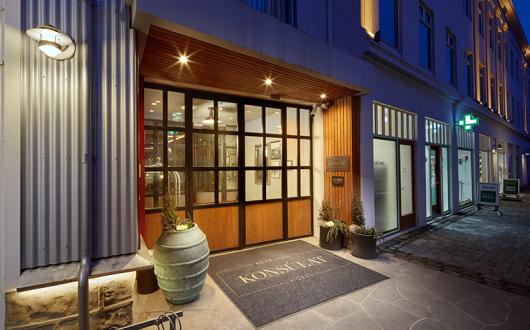 Seeking sushi and northern lights in Iceland