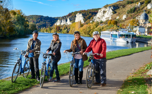 Guests can take part in a biking tour through Les Andelys in France