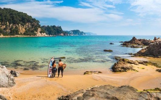 Agents who complete the training will be in with a chance to win a trip to the region (Image credit: Oscar Rodbag/Arxiu Images)