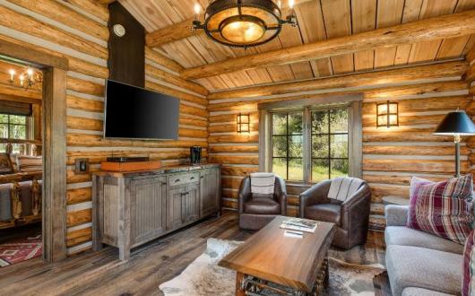 Onefinestay's new Chalet Collection includes Abode at 7 Cabins in Jackson Hole