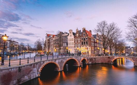 Clia bullish over the future of cruising to Amsterdam and plays down ‘ban’