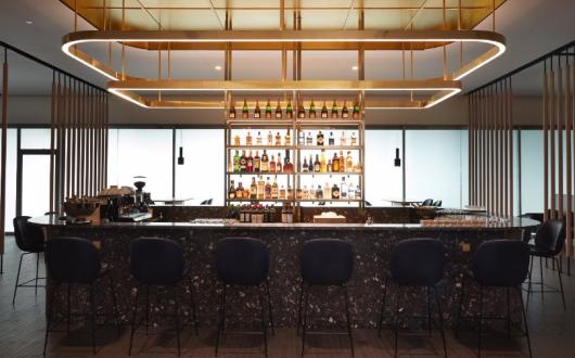 Finnair's Platinum Wing lounge in Helsinki airport has reopened