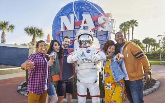 Kennedy Space Center Visitor Complex, NASA astronaut