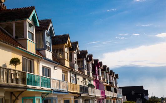 Government reveals plan to tighten rules on holiday lets