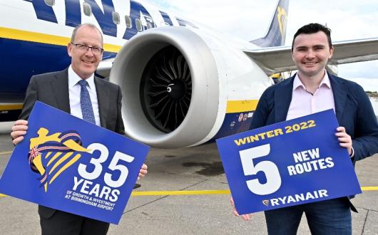 Ryanair's Ray Kelliher (right) with BHX chief Nick Barton