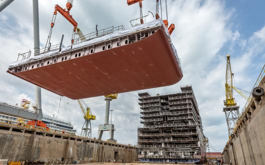 Regent_Seven_Seas_Cruises_Seven_Seas_Grandeur_keel_laying.jpg