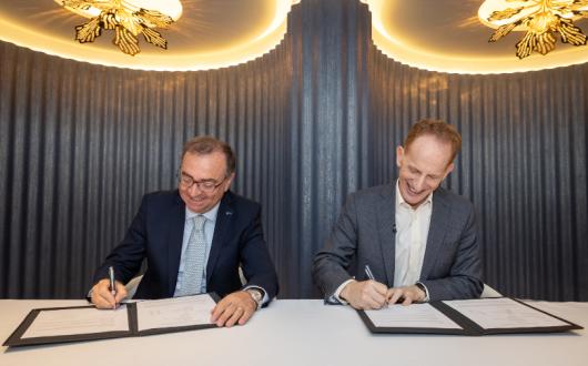 Luigi Matarazzo, general manager of the Merchant Ships Division of Fincantieri and Harry Sommer, president and chief executive of NCL