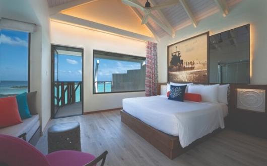 OBLU_XPERIENCE_AILAFUSHI_-_WATER_VILLA_-_BEDROOM_WITH_VIEW_METhumb.jpg