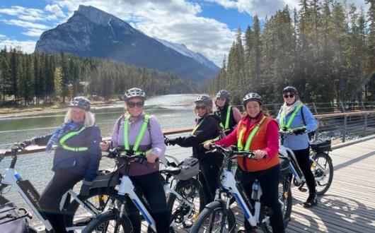 Travelsphere_Canada_fam_e-bike_ride_METhumb.jpg