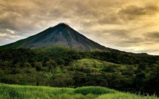 Arenal-Costa-Rica_METhumb.jpg