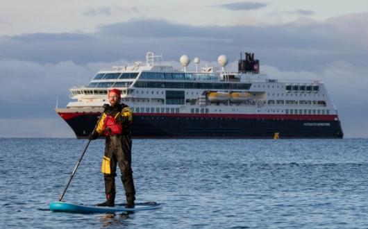 Maud in the Arctic © Espen Mills