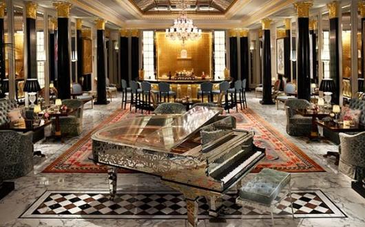 WEBTheDorchester-ThePromenade-Liberacepiano-DorchesterCollection_METhumb.jpg