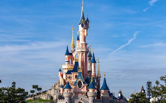Disney gives away 10-day holidays to 10 of UK’s biggest fans