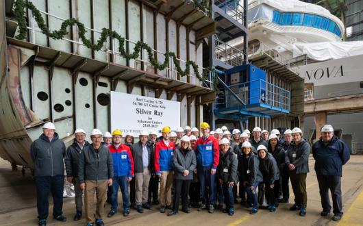 Keel_Laying_Silver_Ray_S720_DH9_7025_METhumb.jpg