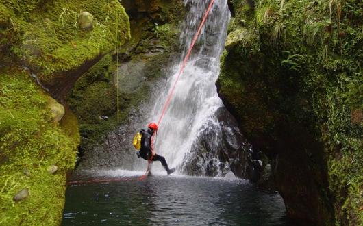 Madeira_canyoning_METhumb.jpg