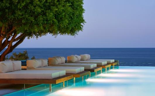 St Nicolas Bay Resort main infinity pool