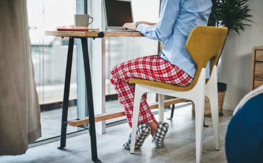 Homeworking_pyjamas_home_office_iStock-1278954275.jpg