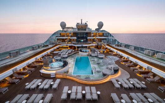 Allura Vista-Pool Deck-fotor-20230912172629.jpg