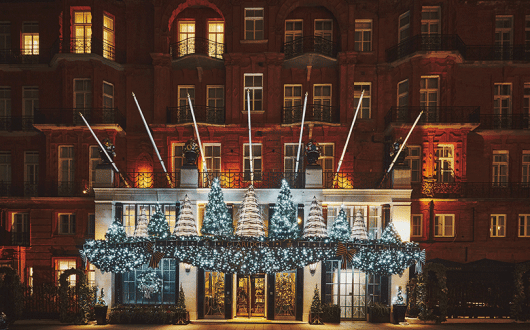Claridges-Exterior-Christmas.gif